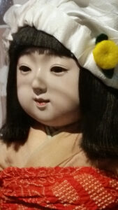 A picture of the doll Miss Wakayama, profile